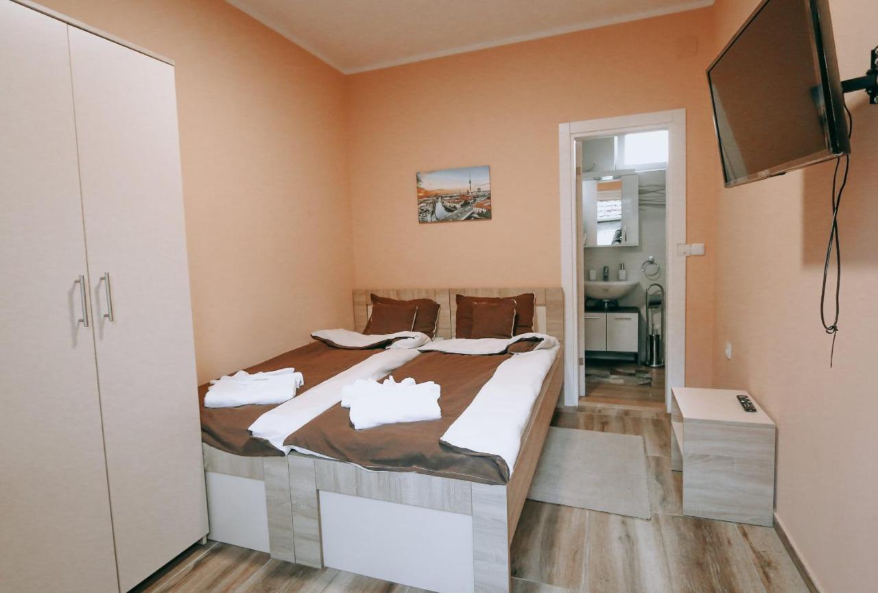 Vila Evropa Apartment Sombor Bagian luar foto